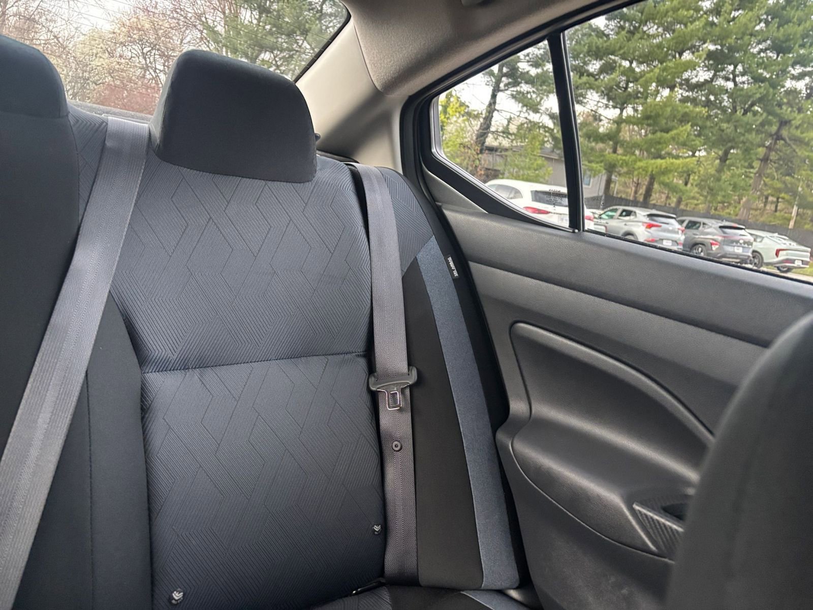 Used 2025 Nissan Versa SV image 35