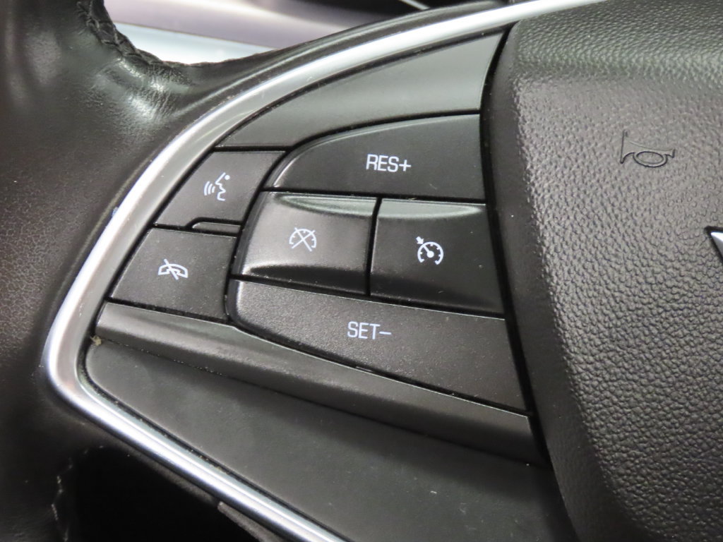 Used 2018 Cadillac XT5 Premium Luxury AWD/4WD image 19