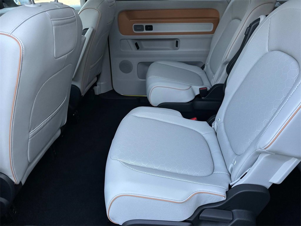 New 2025 Volkswagen ID. Buzz 1st Edition image 22