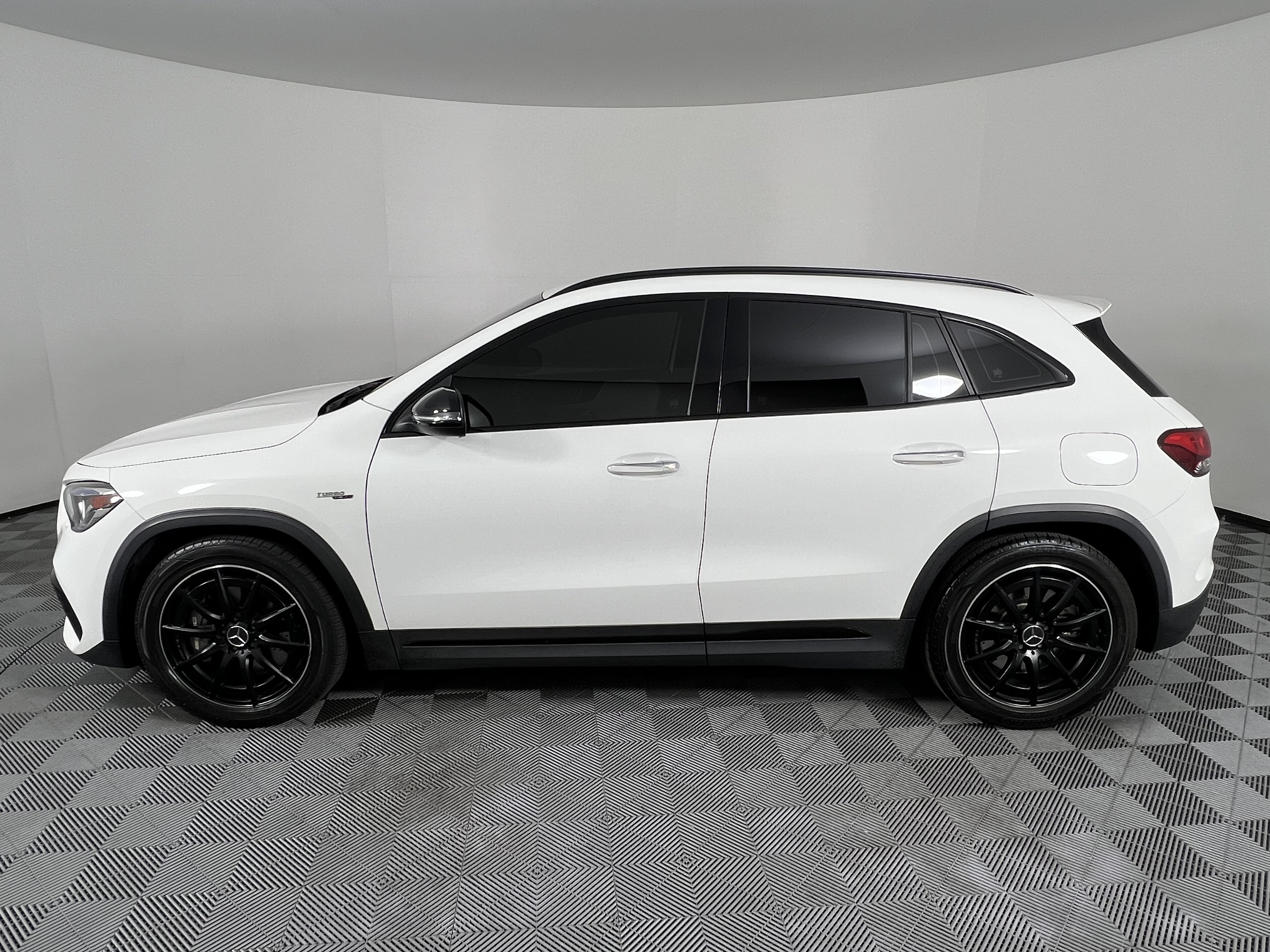 Certified 2022 Mercedes-Benz GLA 45 AMG 4MATIC image 9