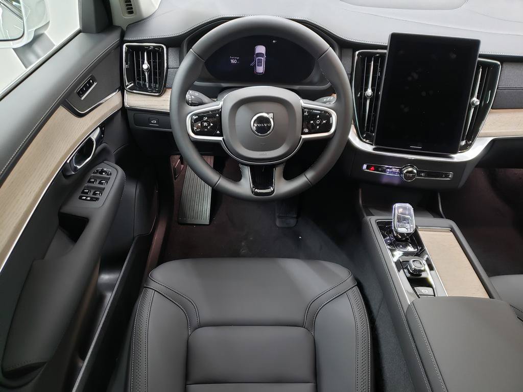 New 2026 Volvo XC90 B5 Core AWD/4WD image 10