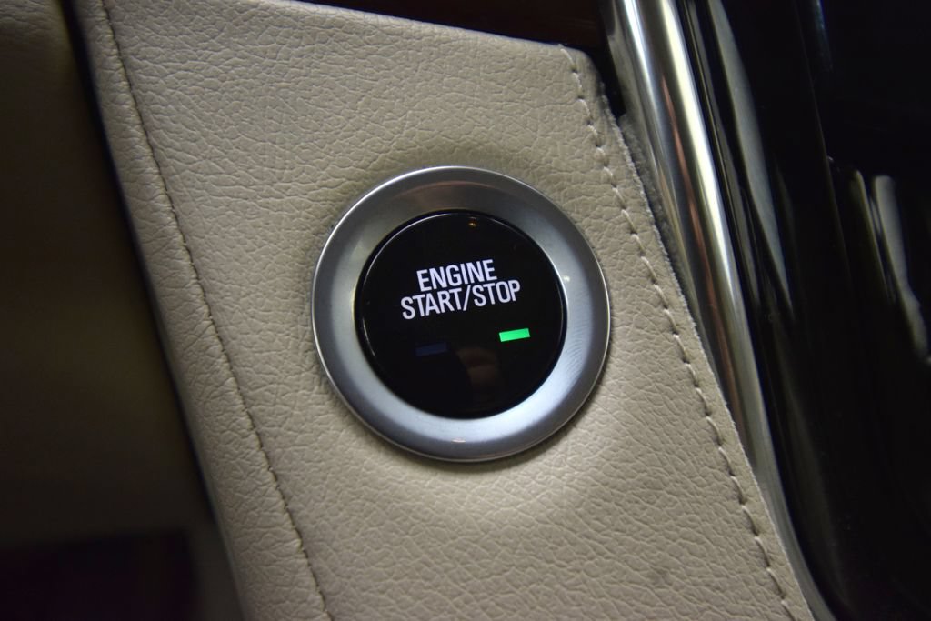 Used 2017 Cadillac Escalade ESV Luxury AWD/4WD image 37