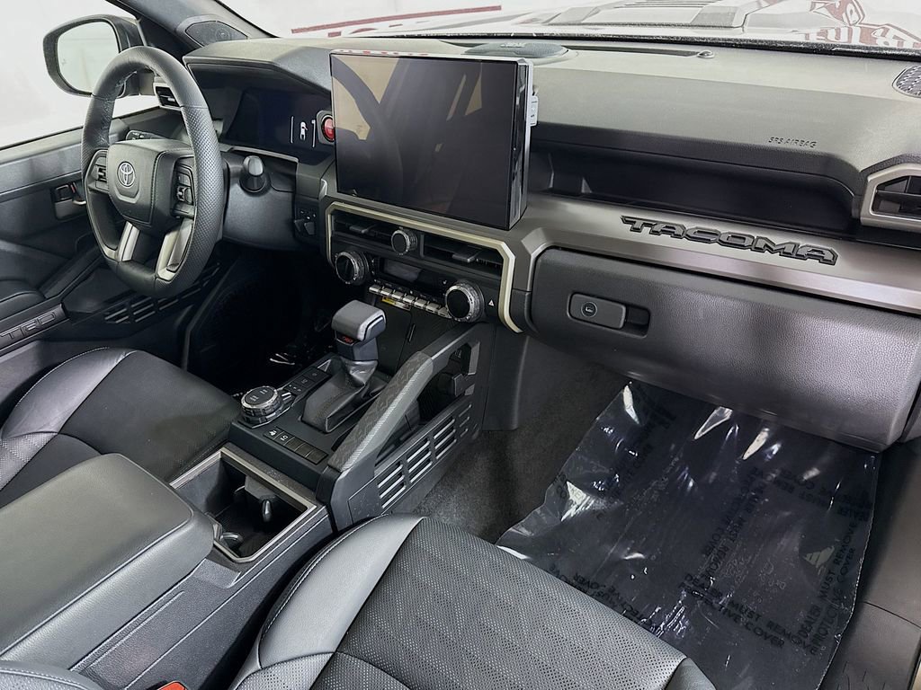 Certified 2024 Toyota Tacoma TRD Sport w/ TRD Sport Premium Package AWD/4WD image 34