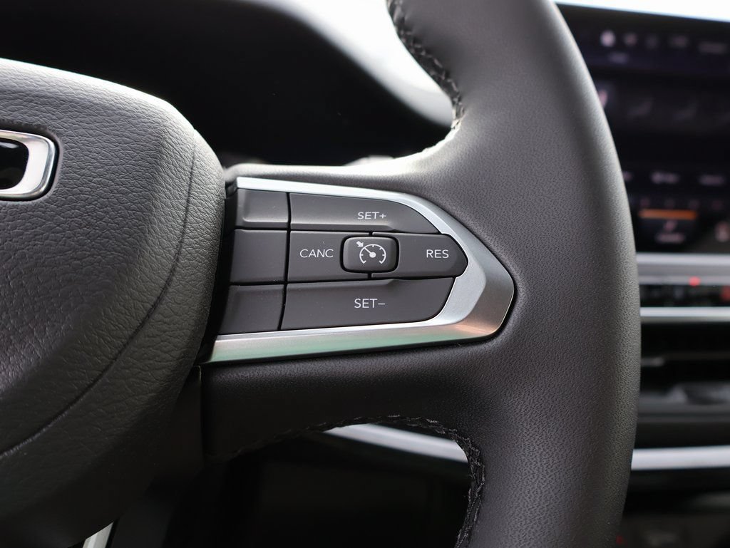 New 2026 Jeep Compass Latitude AWD/4WD image 27