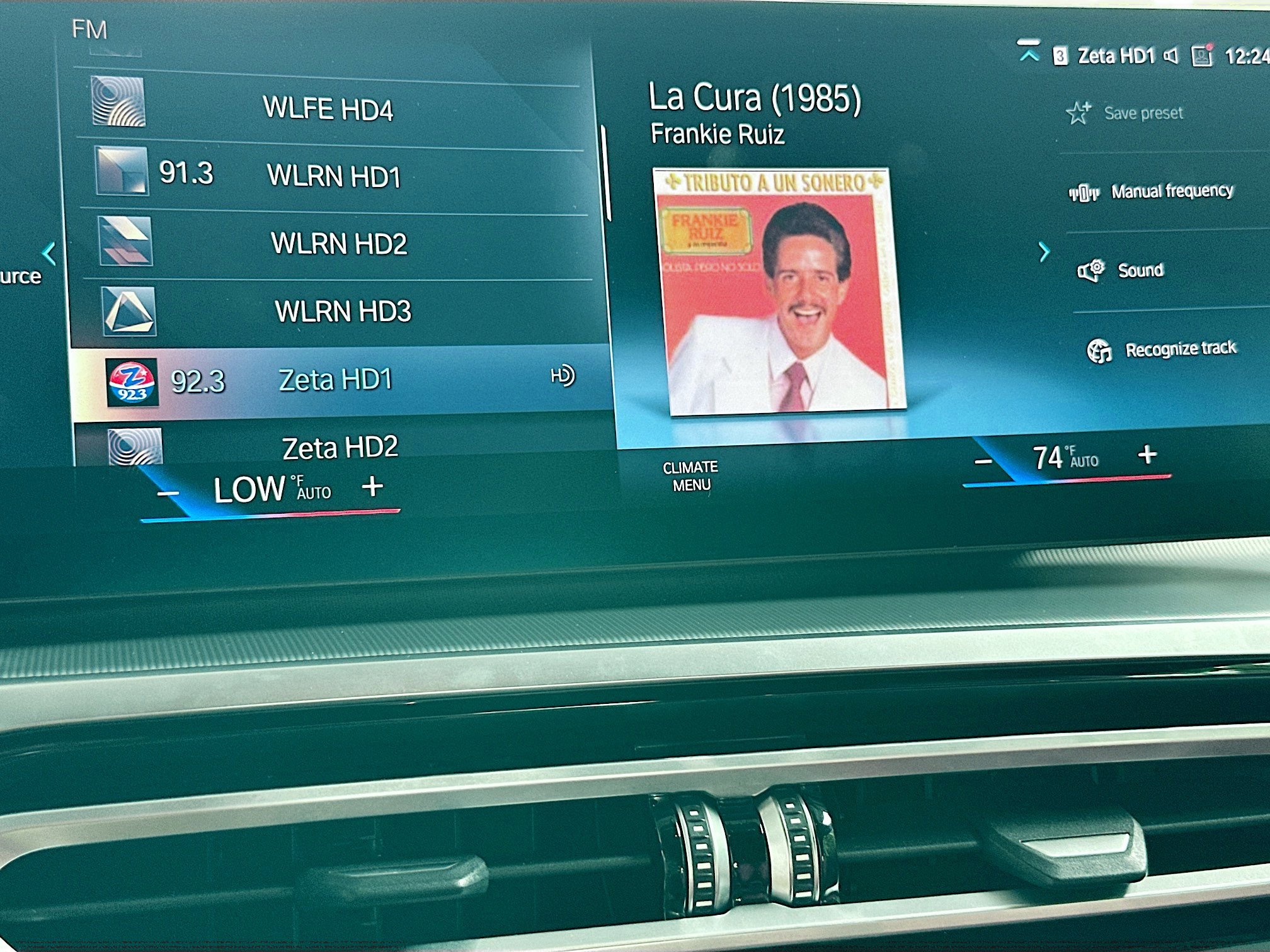 Certified 2024 BMW 440i xDrive Convertible w/ Shadowloine Package image 15