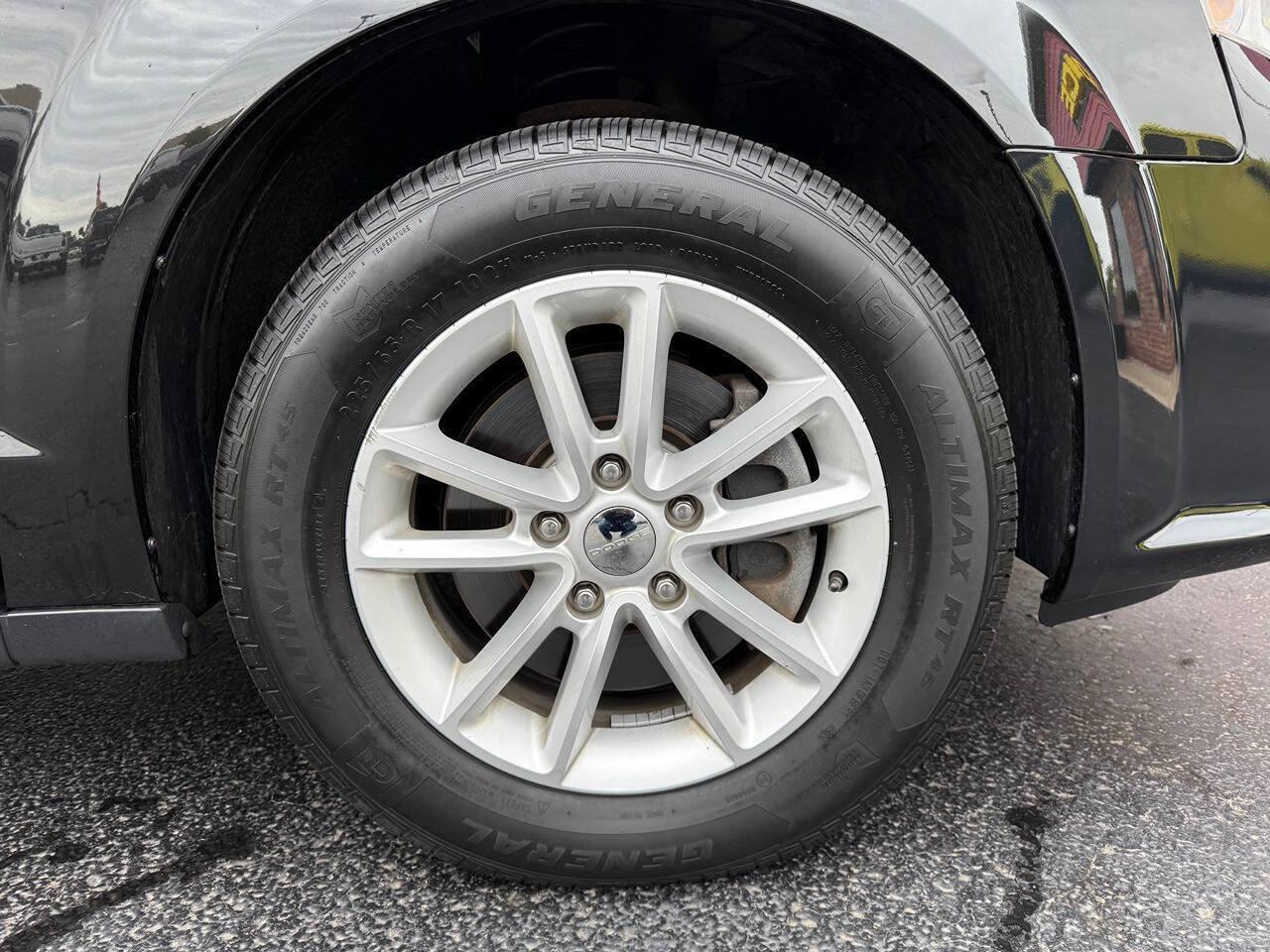 Used 2019 Dodge Grand Caravan SXT FWD image 9