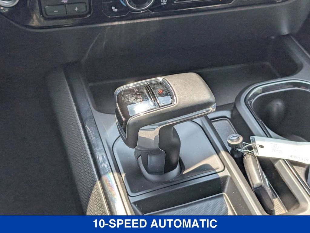 Used 2023 Chevrolet Silverado 1500 ZR2 w/ Technology Package AWD/4WD image 28