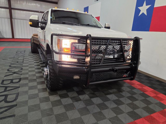 Used 2017 Ford F350 Lariat w/ Lariat Value Package AWD/4WD image 22