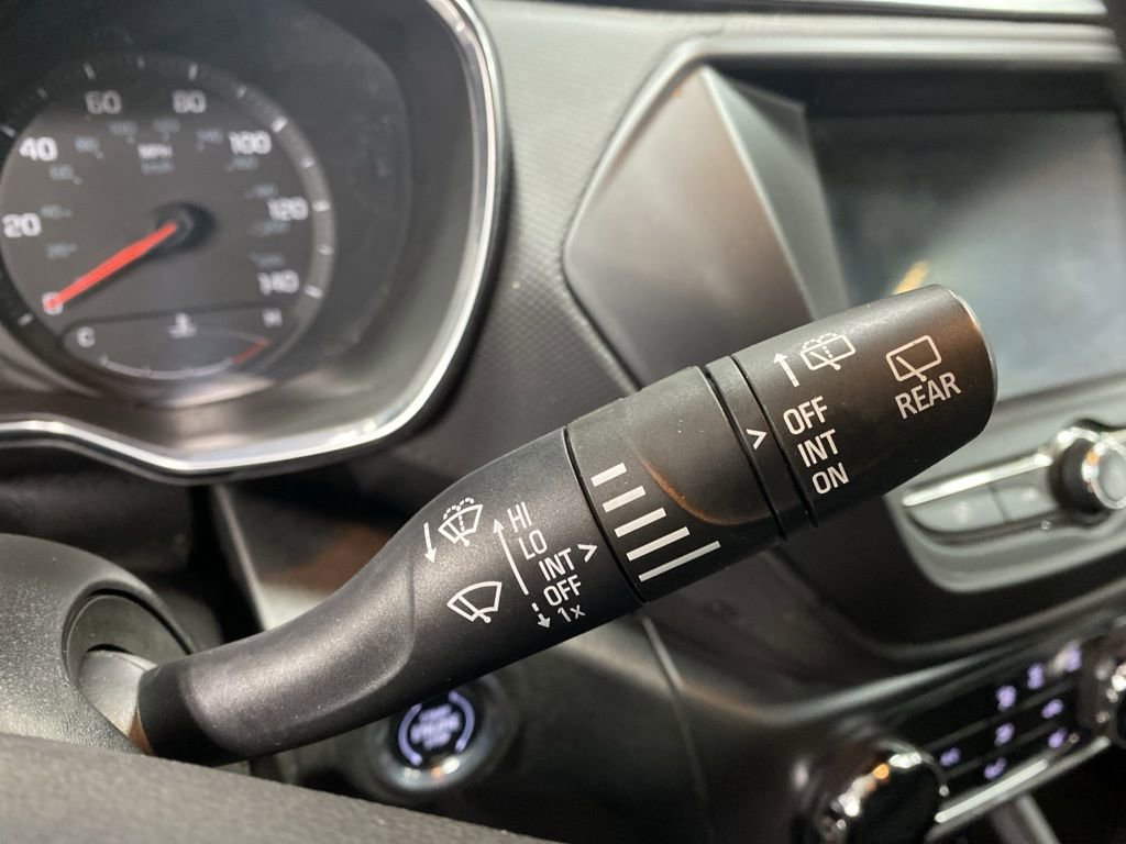 Used 2023 Chevrolet TrailBlazer LT image 34
