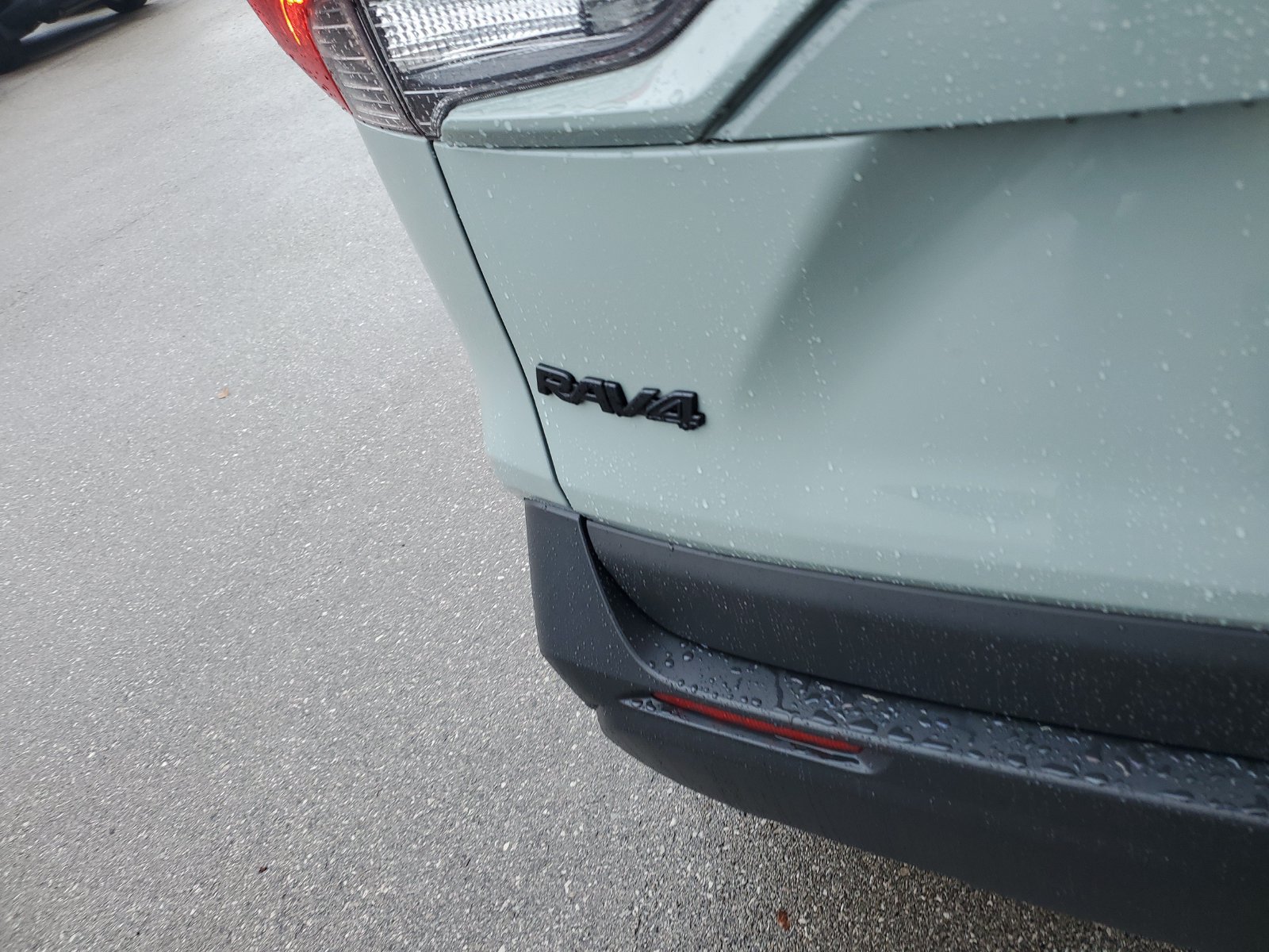 Certified 2023 Toyota RAV4 XLE Premium AWD/4WD image 7