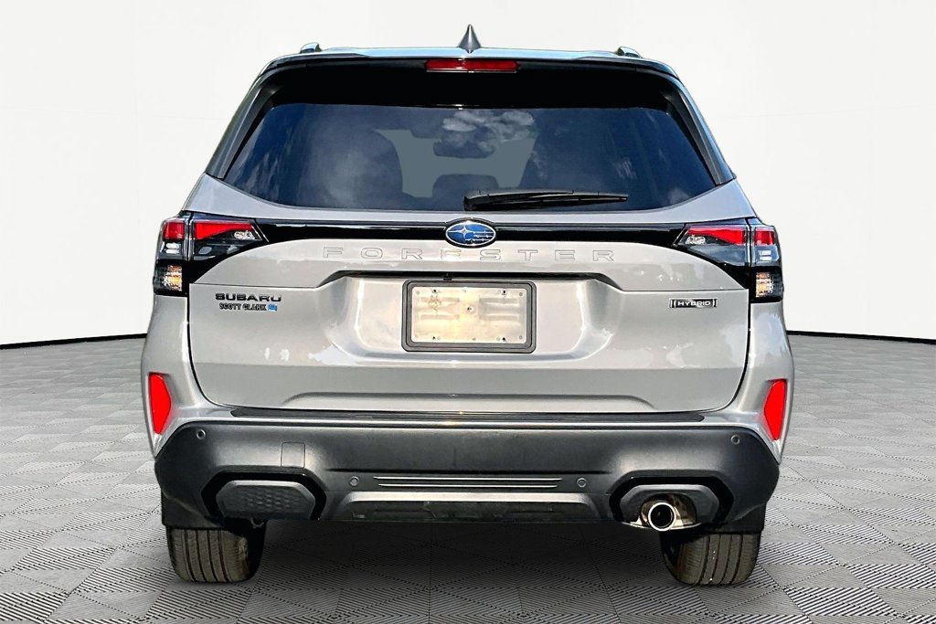 Used 2025 Subaru Forester Touring AWD/4WD image 7