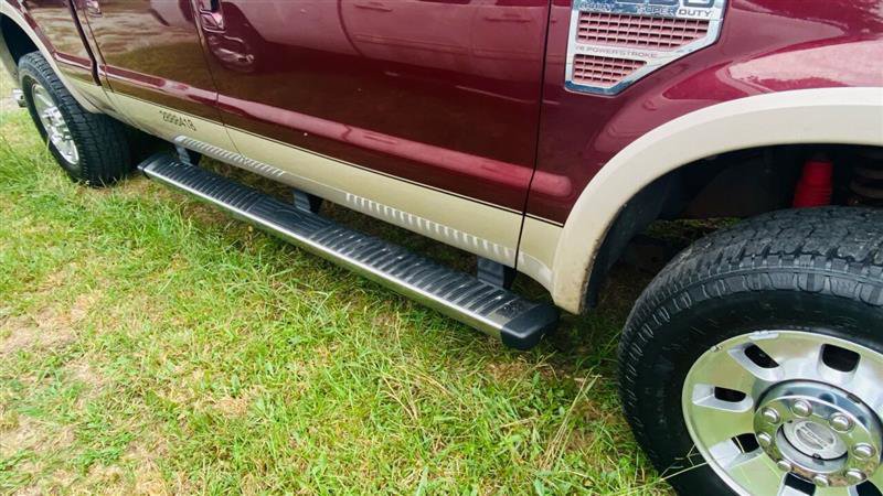 Used 2010 Ford F250 Lariat image 33