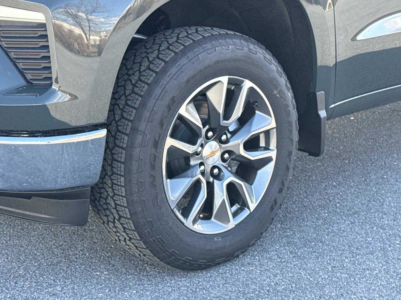 New 2026 Chevrolet Silverado 1500 LT image 18