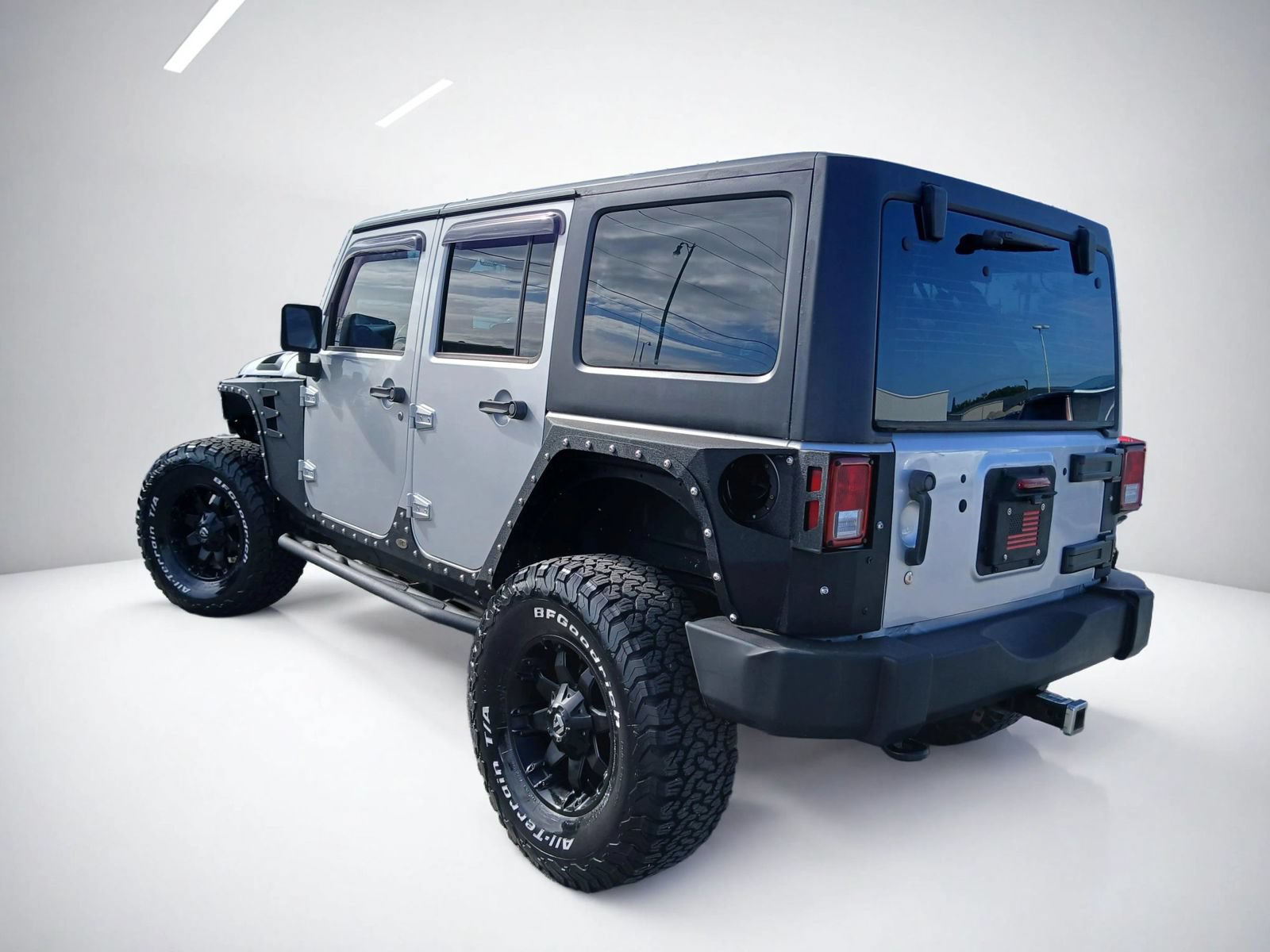 Used 2012 Jeep Wrangler Unlimited Sport AWD/4WD image 4