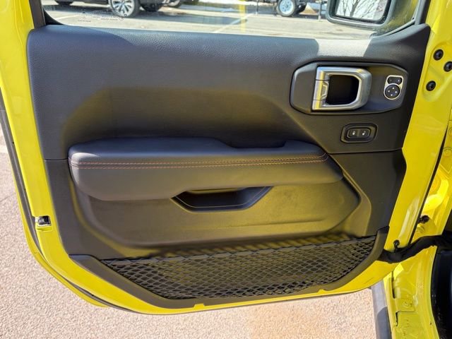 Used 2023 Jeep Gladiator Mojave w/ Cold Weather Group image 11