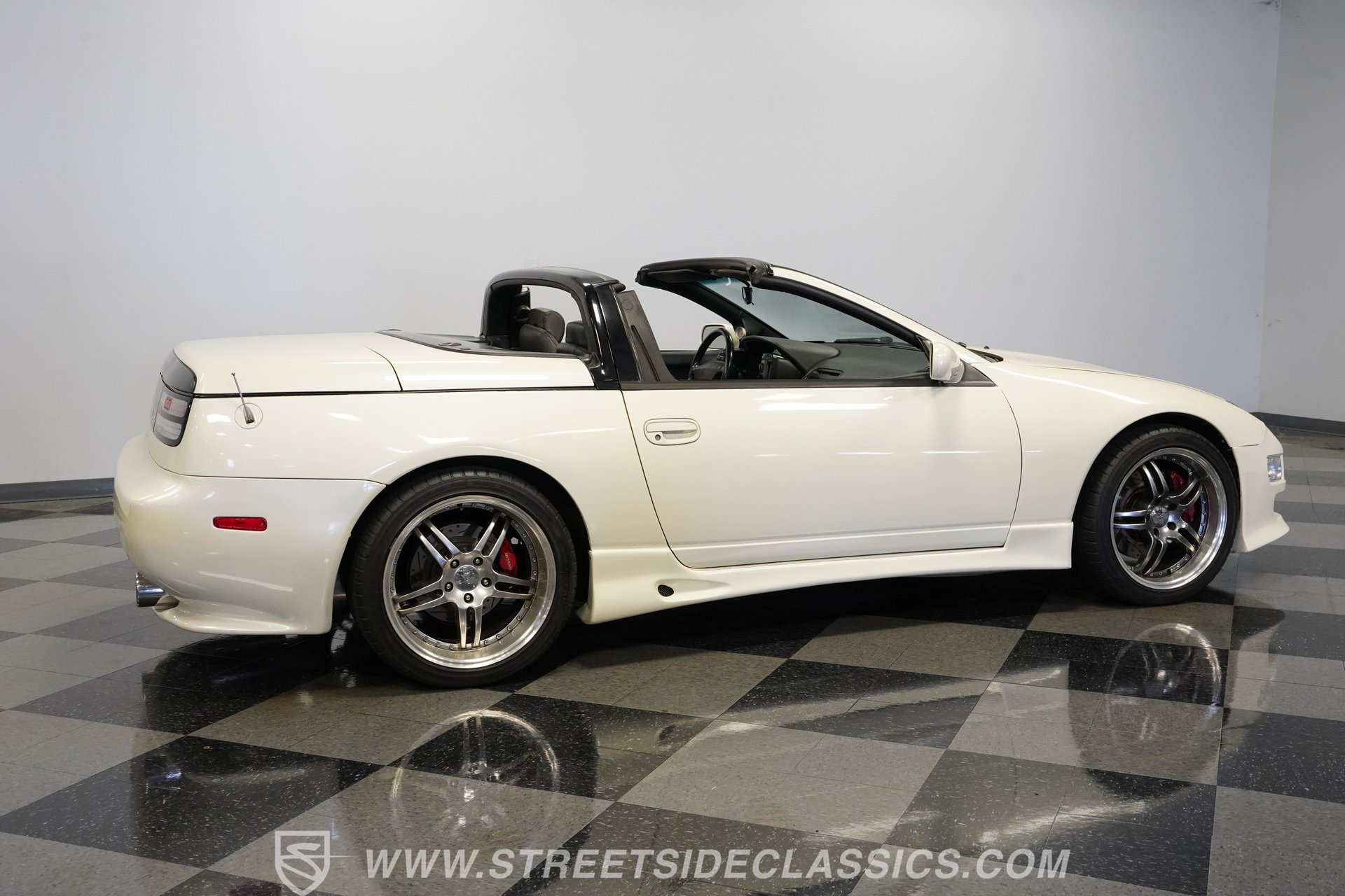 Used 1993 Nissan 300ZX Convertible RWD image 14