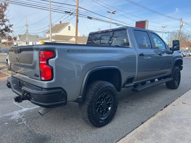 Used 2024 Chevrolet Silverado 2500 ZR2 w/ ZR2 Bison Edition image 4