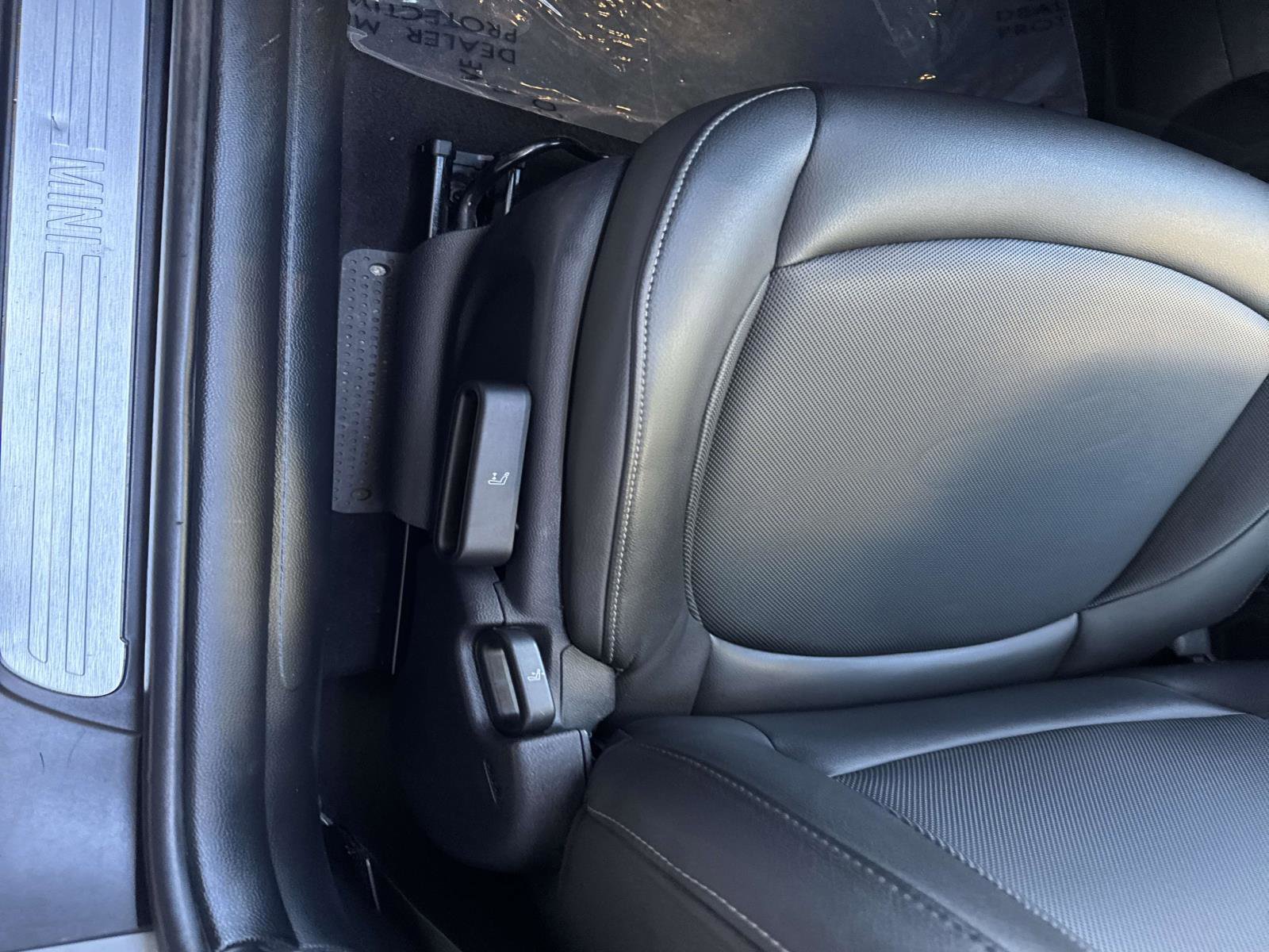 Used 2019 MINI Cooper 2-Door Hardtop image 19