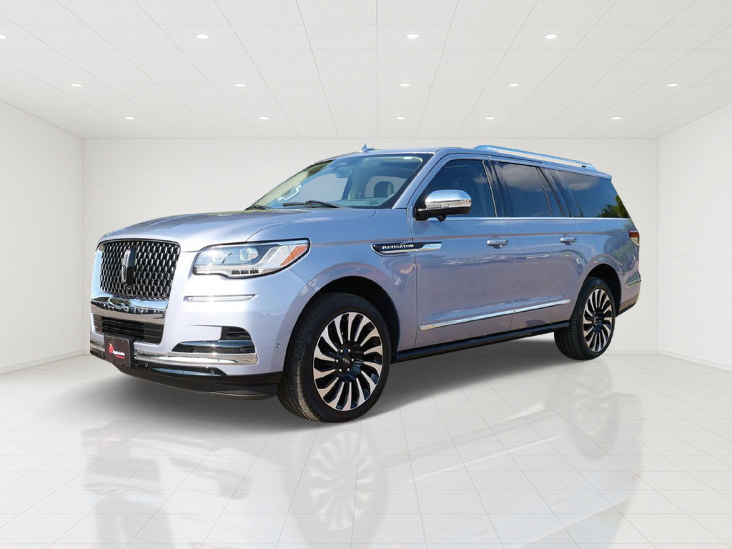 Used 2024 Lincoln Navigator L Black Label AWD/4WD image 2