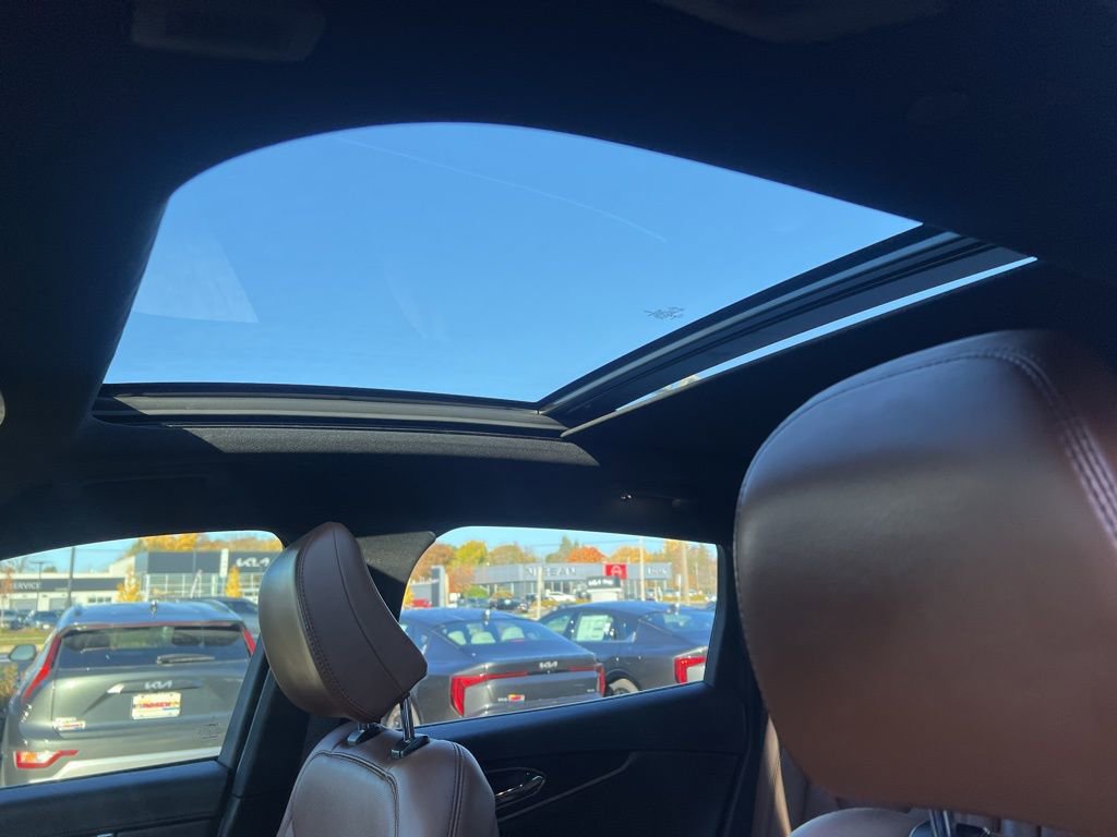 Used 2022 Lincoln Nautilus Reserve image 8