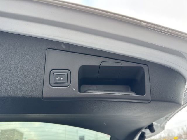 Used 2022 Cadillac XT5 Premium Luxury image 21