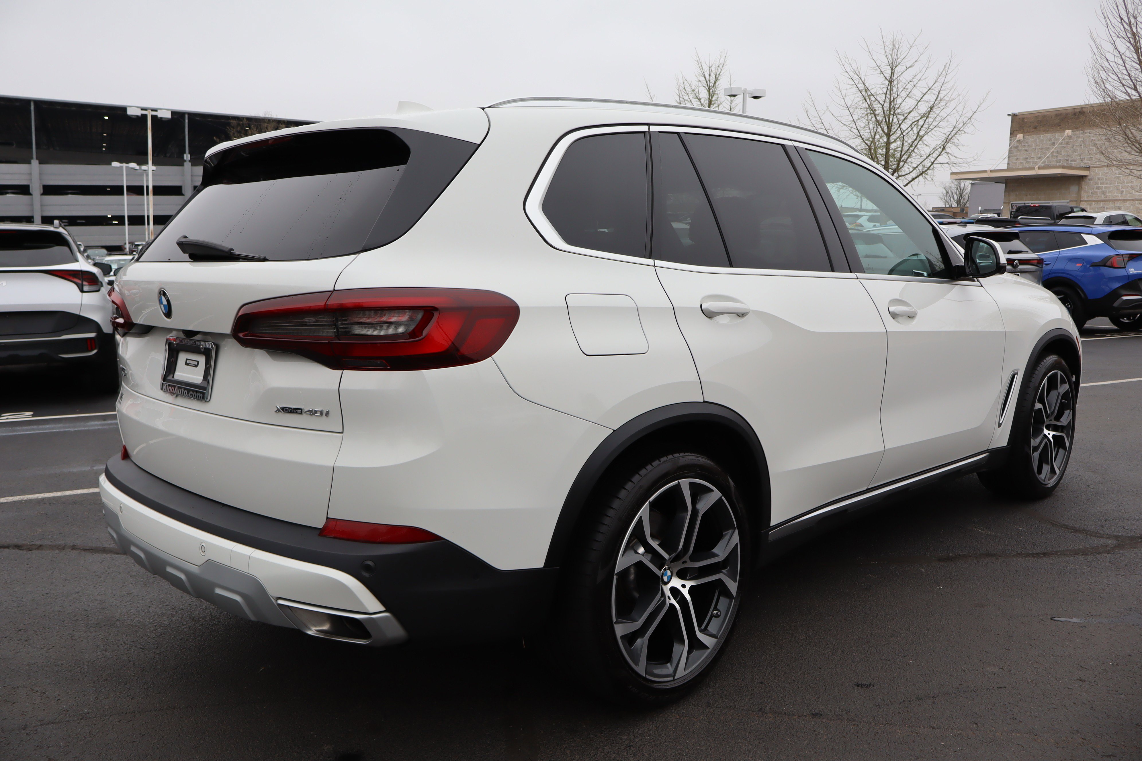 Used 2023 BMW X5 xDrive40i w/ Executive Package image 3