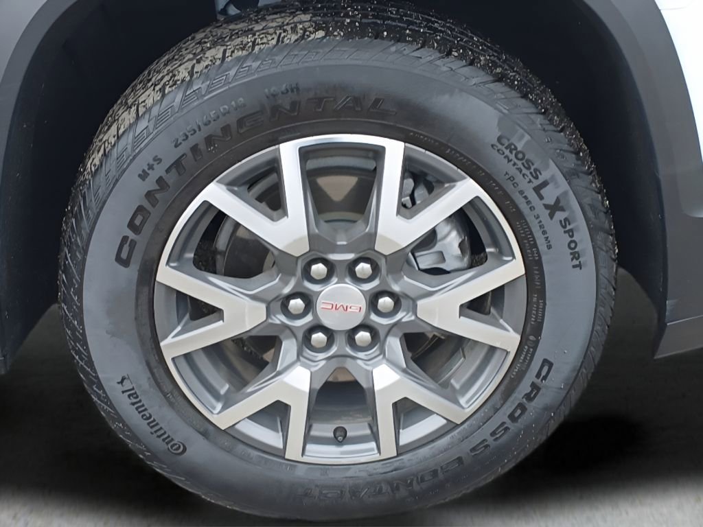 Used 2023 GMC Acadia SLE w/ Driver Convenience Package image 9