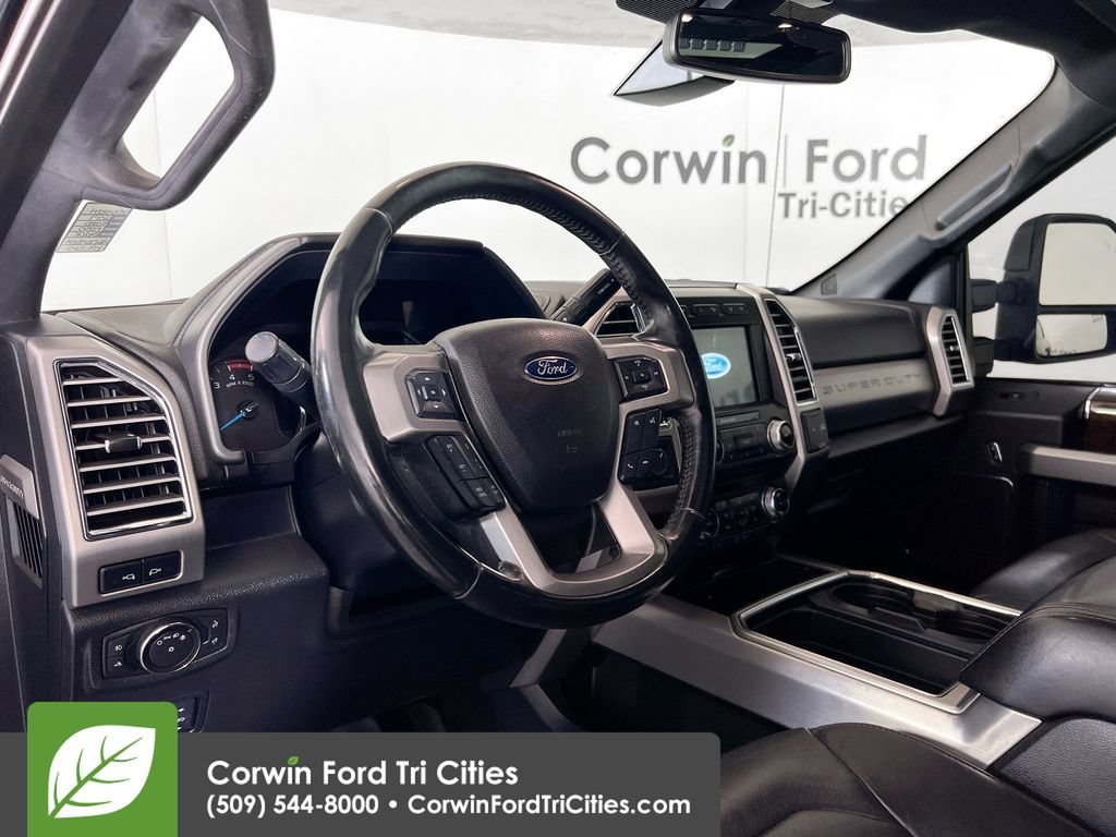 Used 2017 Ford F350 Platinum w/ Platinum Ultimate Package AWD/4WD video 3