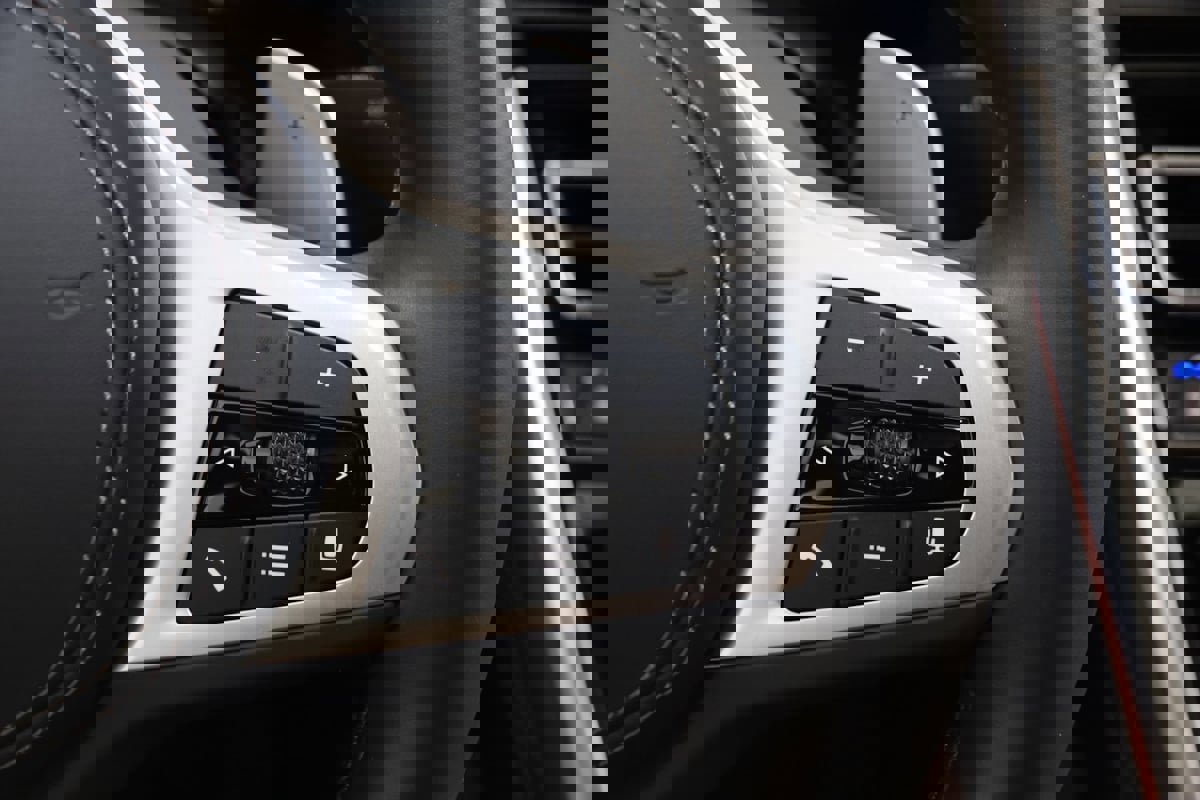 Used 2025 BMW 840i xDrive w/ M Sport Professional Package image 13