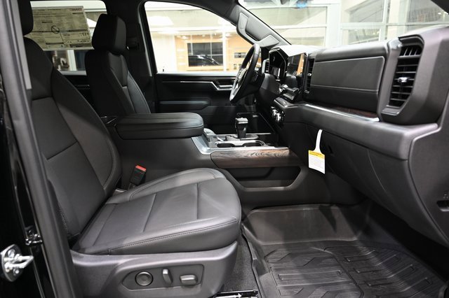 New 2026 GMC Sierra 1500 SLT w/ SLT Premium Plus Package image 13