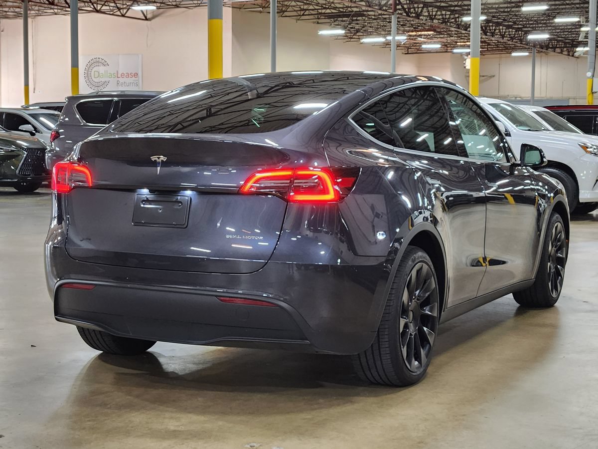 Used 2024 Tesla Model Y Long Range AWD/4WD image 8