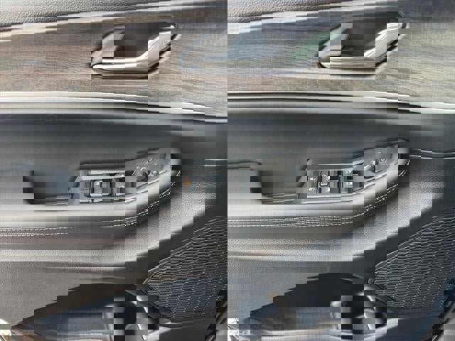 New 2026 Jeep Grand Cherokee Altitude image 48