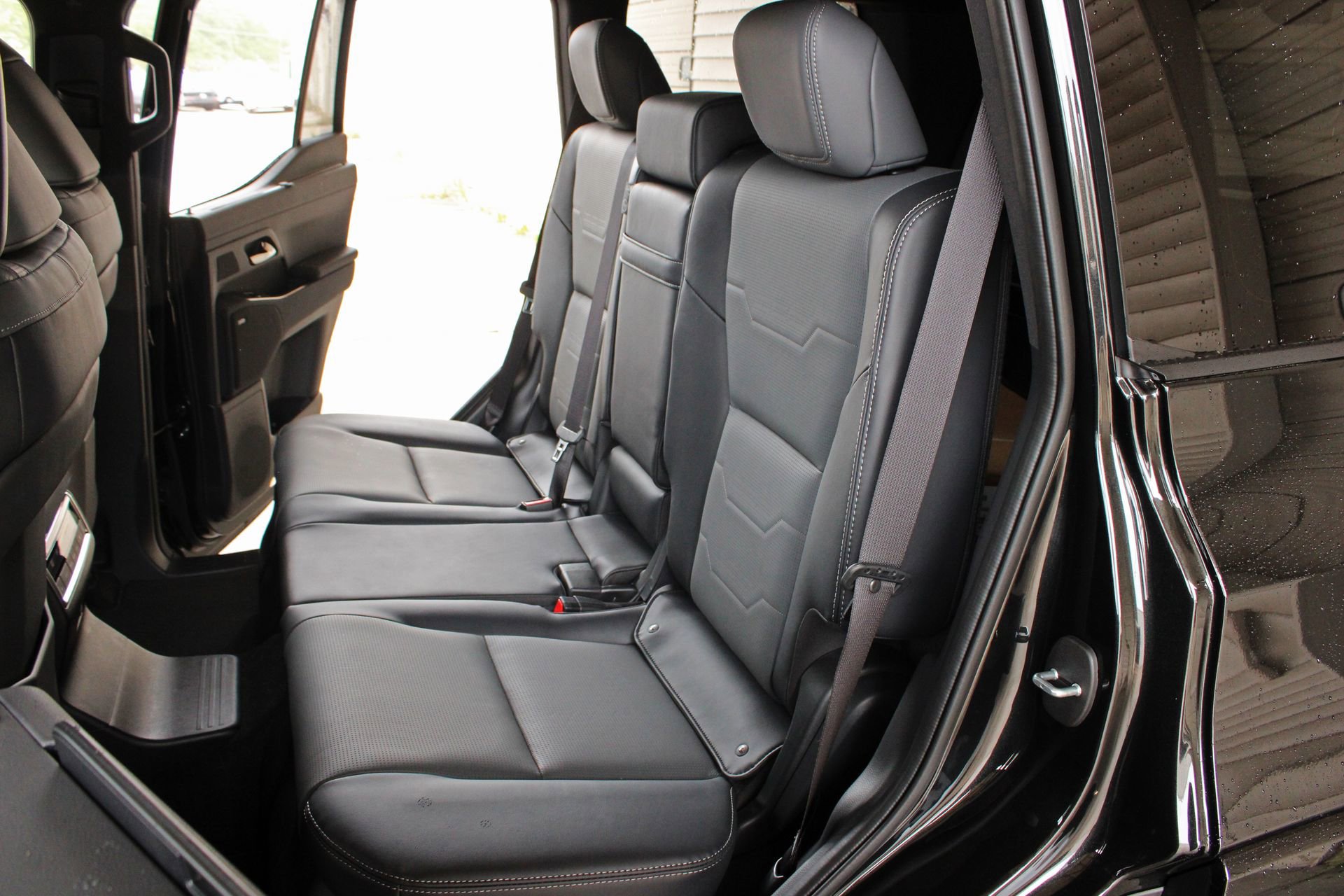 Used 2026 Lexus GX 550 w/ Cold Area Package AWD/4WD image 24