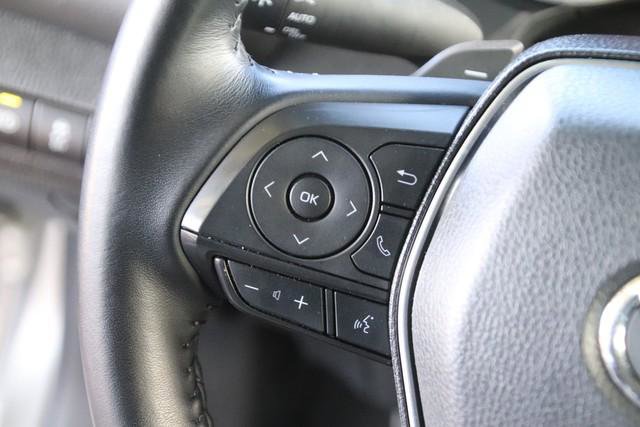 Certified 2019 Toyota Camry SE FWD image 17
