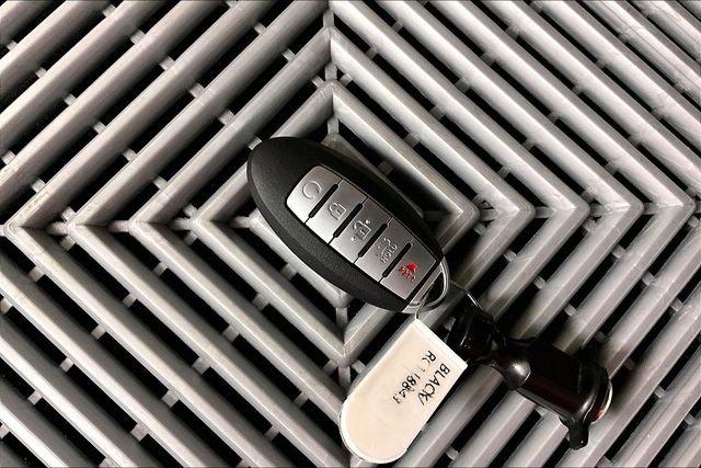 Used 2024 Nissan Murano SL image 11