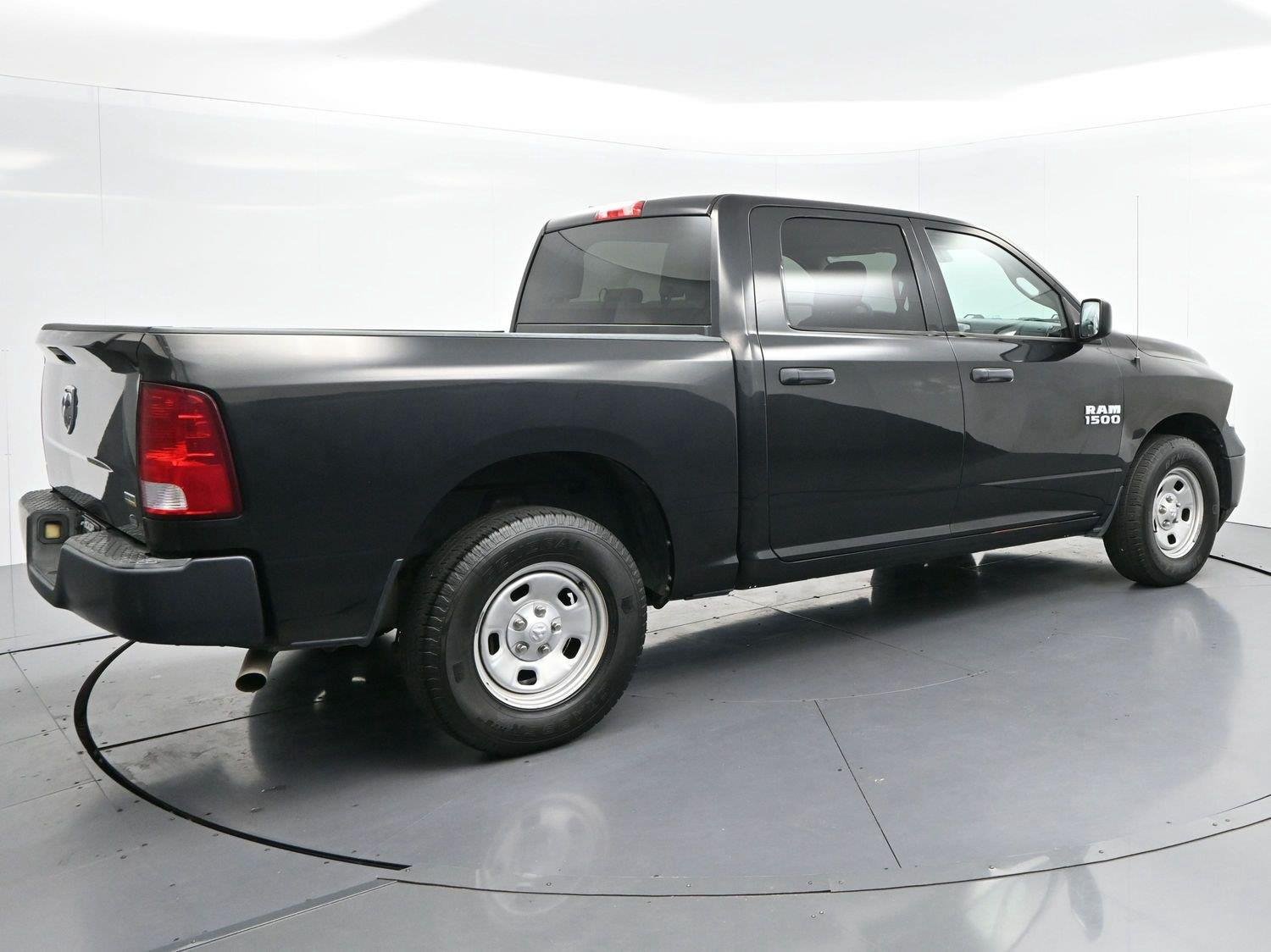 Used 2018 RAM 1500 Tradesman w/ Popular Equipment Group RWD image 7