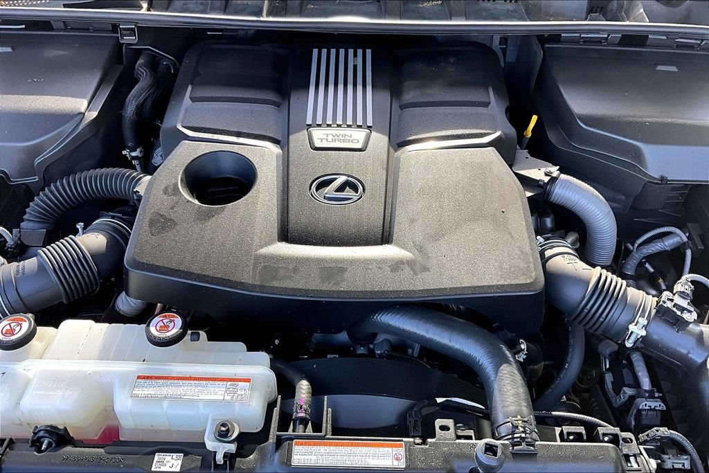 Used 2023 Lexus LX 600 F Sport AWD/4WD image 31