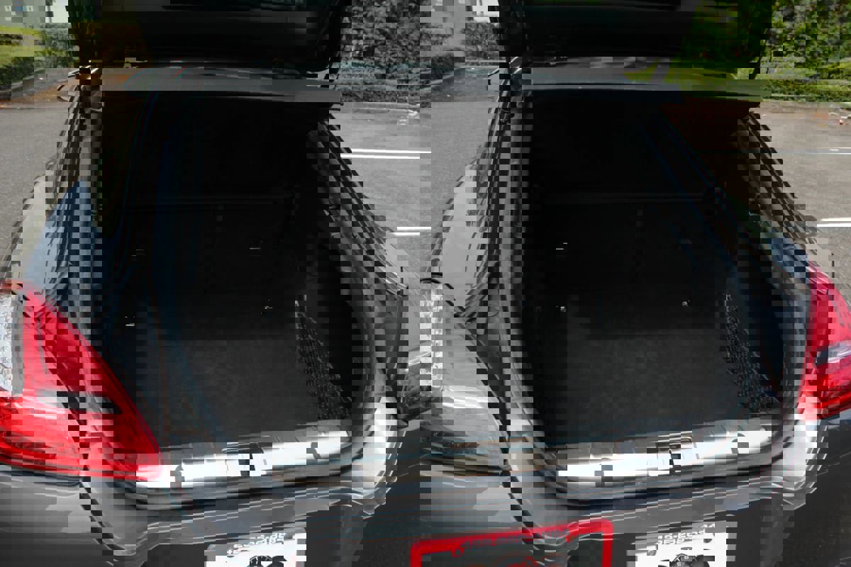 Used 2013 Porsche Panamera GTS image 50