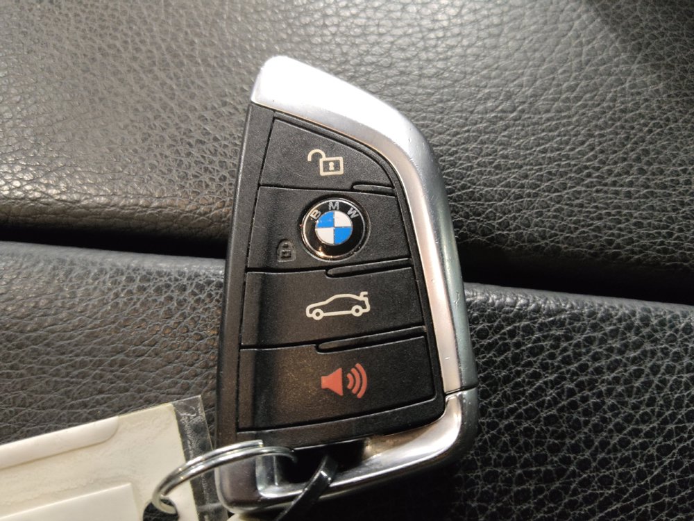 Used 2017 BMW X6 xDrive50i AWD/4WD image 32