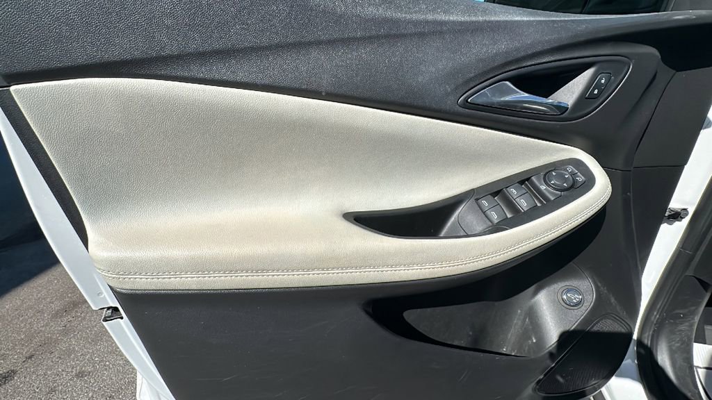 Used 2023 Buick Encore GX Preferred w/ Cold Weather Comfort Package image 28