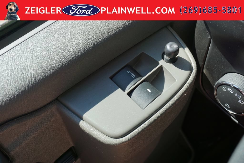 Used 2024 GMC Savana 2500 w/ Driver Convenience Package RWD image 22