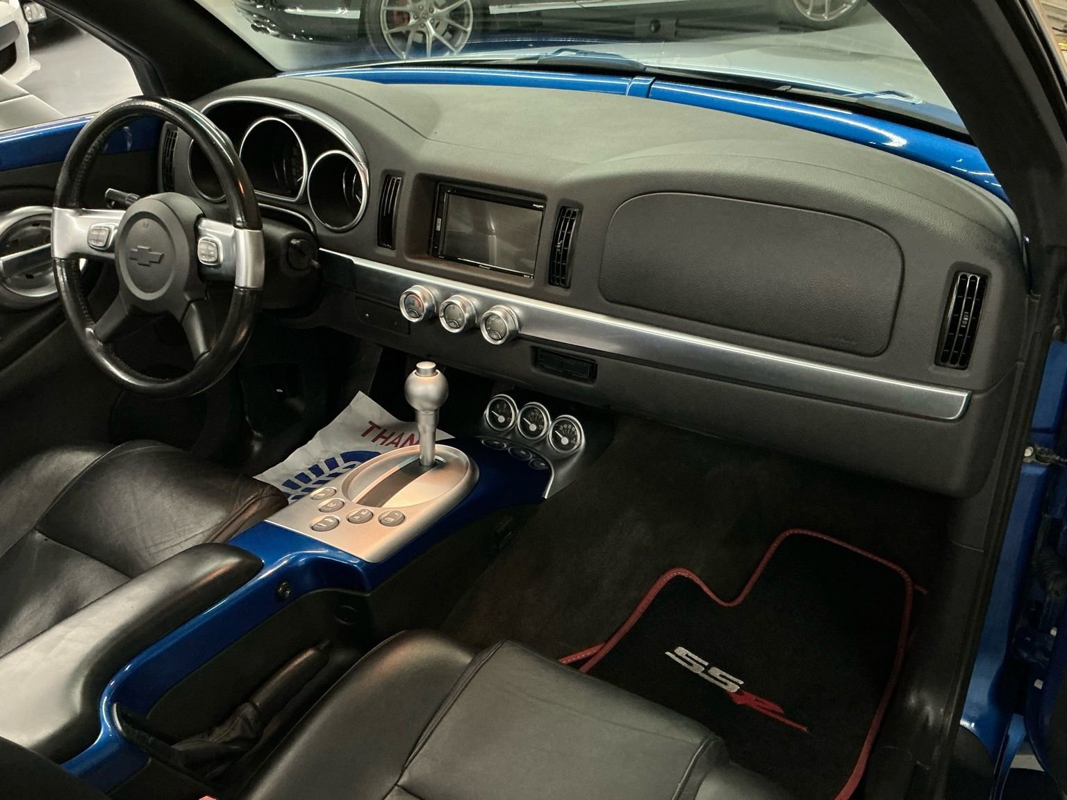 Used 2006 Chevrolet SSR w/ Preferred Equipment Group image 17