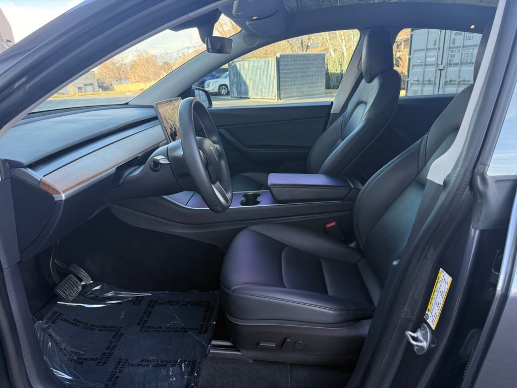 Used 2020 Tesla Model Y Long Range image 31