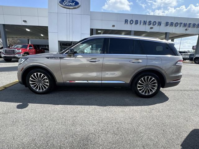 Used 2020 Lincoln Aviator Reserve w/ Equipment Group 201A image 8