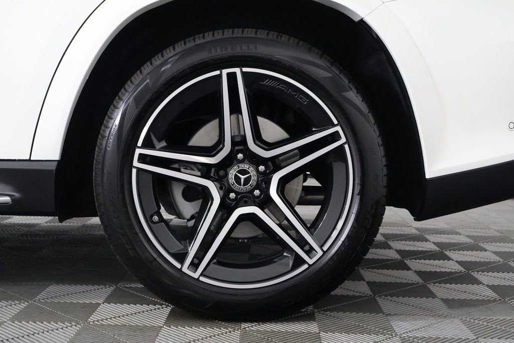 New 2026 Mercedes-Benz GLS 450 4MATIC image 11