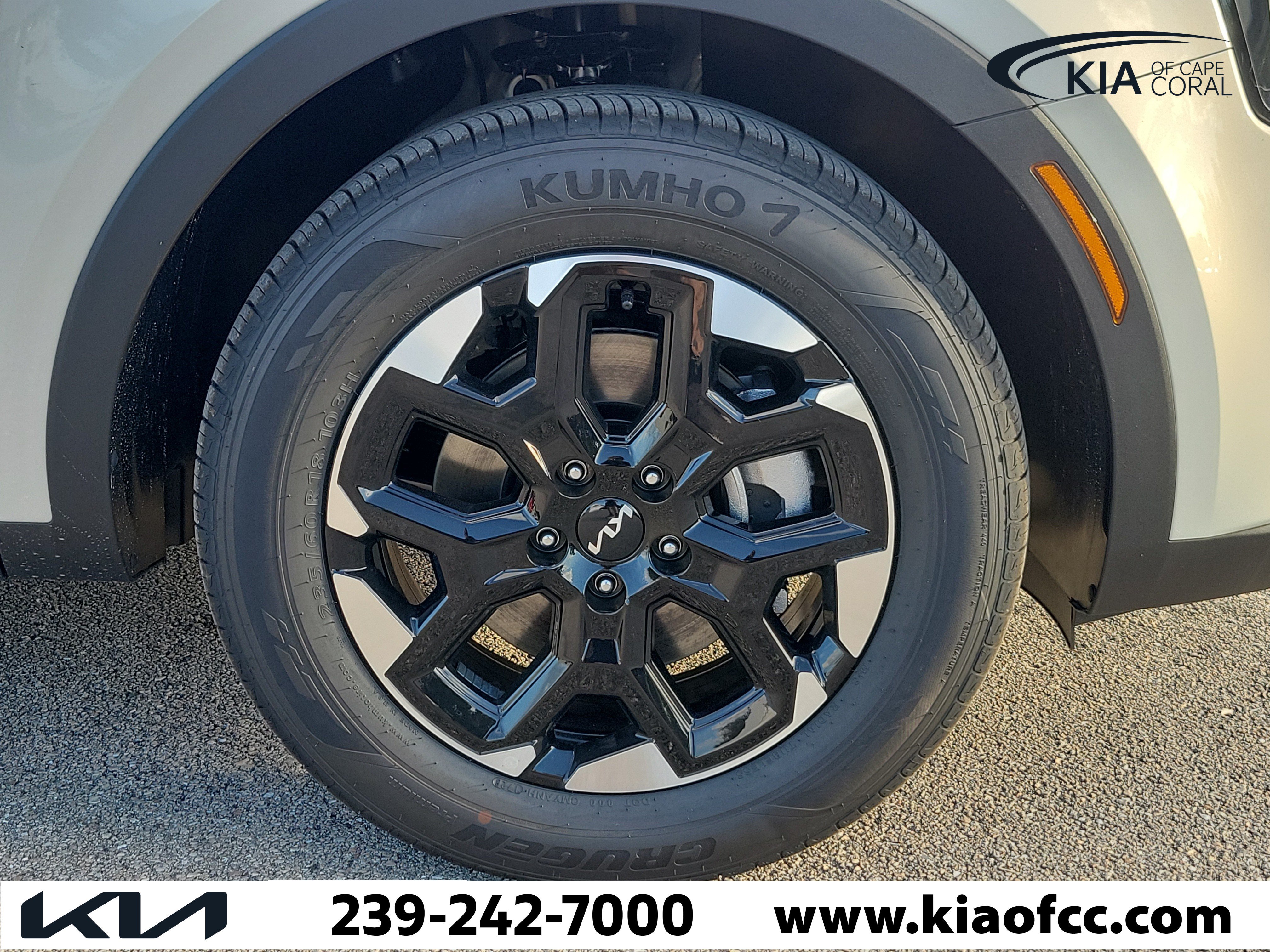 New 2026 Kia Sorento S FWD image 7