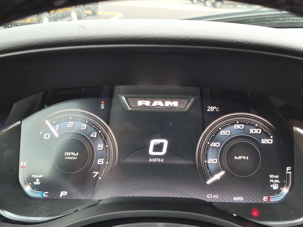 Used 2025 RAM 1500 Big Horn AWD/4WD image 14