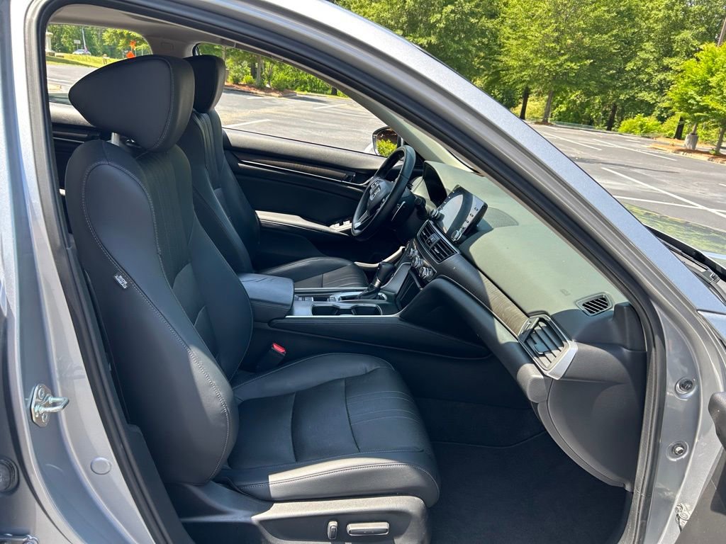 Used 2018 Honda Accord Touring image 47