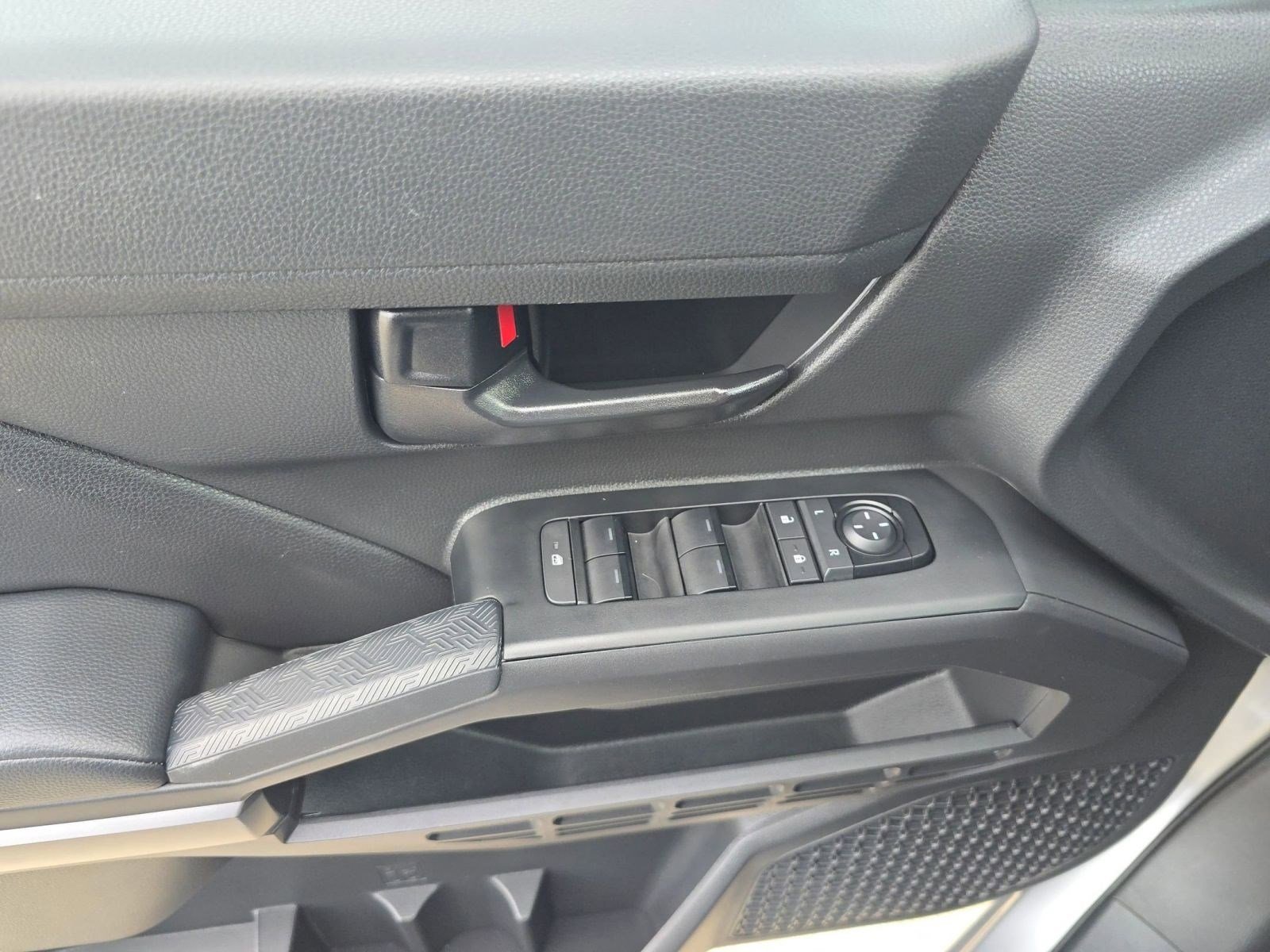 Used 2024 Toyota Tacoma SR5 image 18