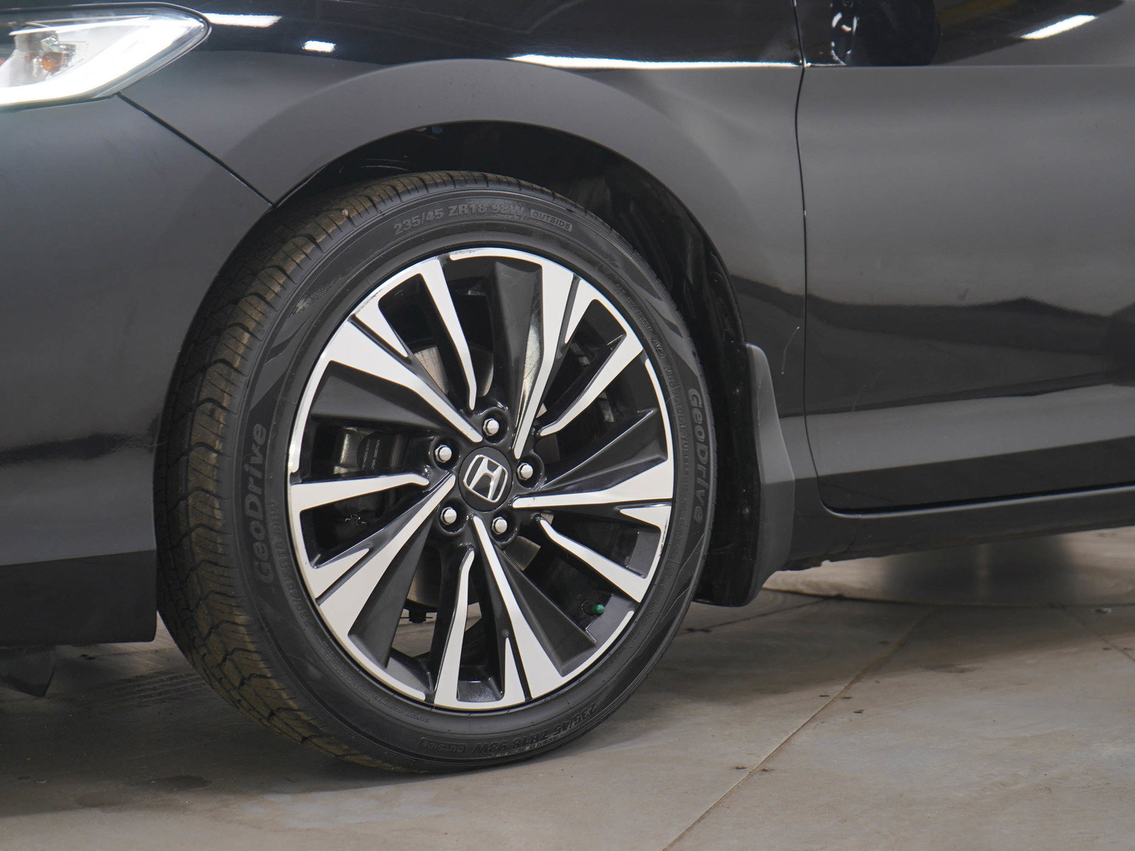 Used 2016 Honda Accord EX-L image 27